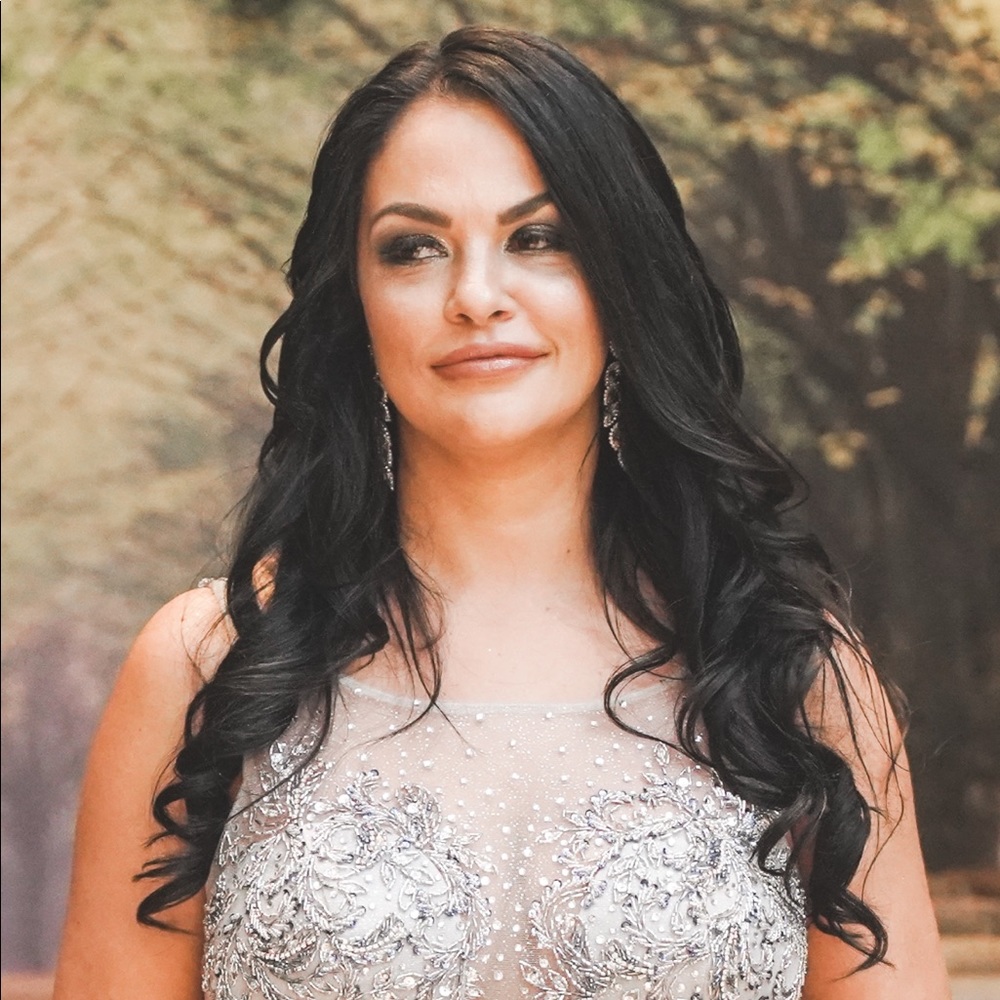 Meet your Posher, Sherry